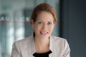 Business Portrait von Mag. Susanne Ebner, Leiterin der Gleichberechtigungsstelle des Landes Kärnten